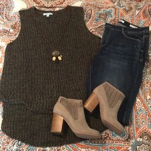Green sleeveless sweater